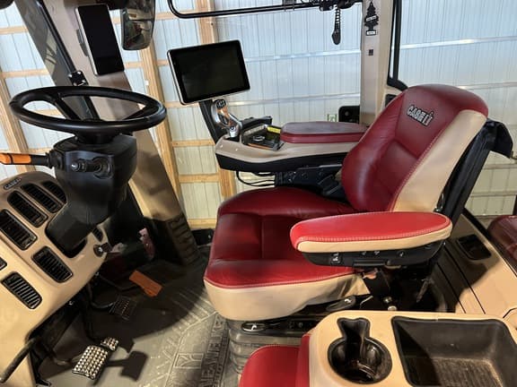 Image of Case IH Steiger 620 Quadtrac equipment image 4