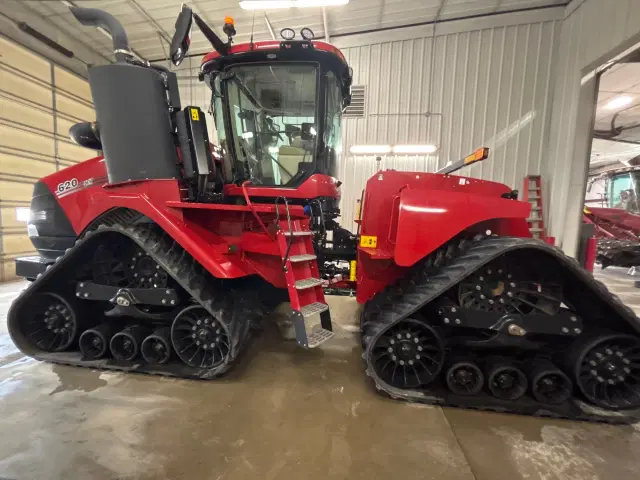 Image of Case IH Steiger 620 Quadtrac equipment image 4