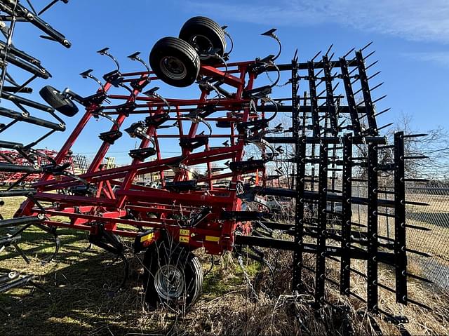 Image of Case IH Tigermate 255 equipment image 1