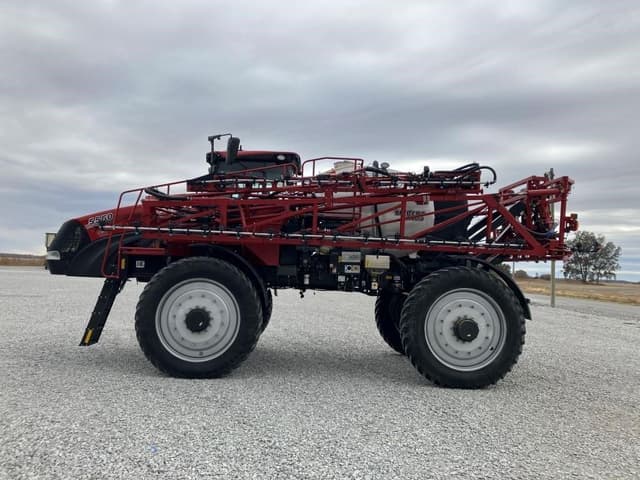 Image of Case IH 5550 Trident equipment image 1