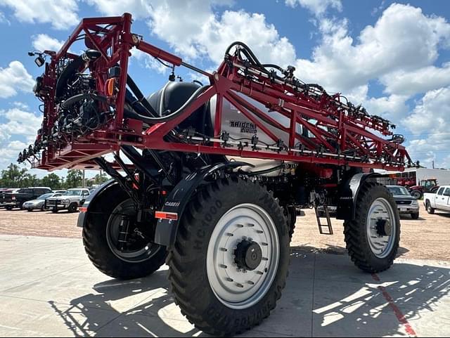 Image of Case IH 5550 Trident equipment image 4