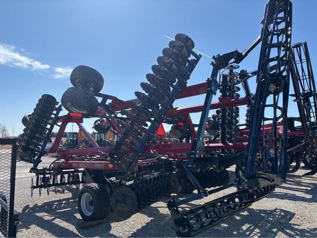 Image of Case IH Barracuda 335 equipment image 4