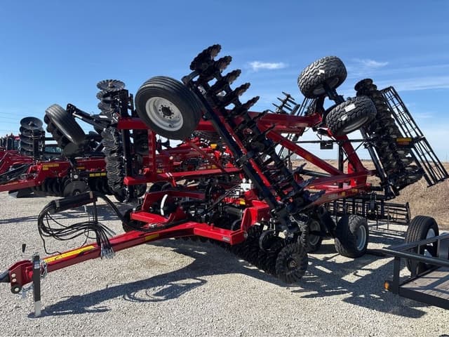 Image of Case IH Barracuda 335 equipment image 2