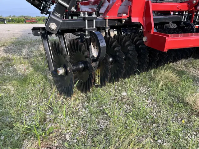 Image of Case IH Barracuda 335 equipment image 4