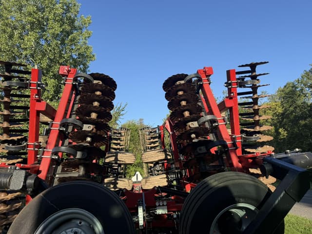 Image of Case IH 335VT equipment image 3