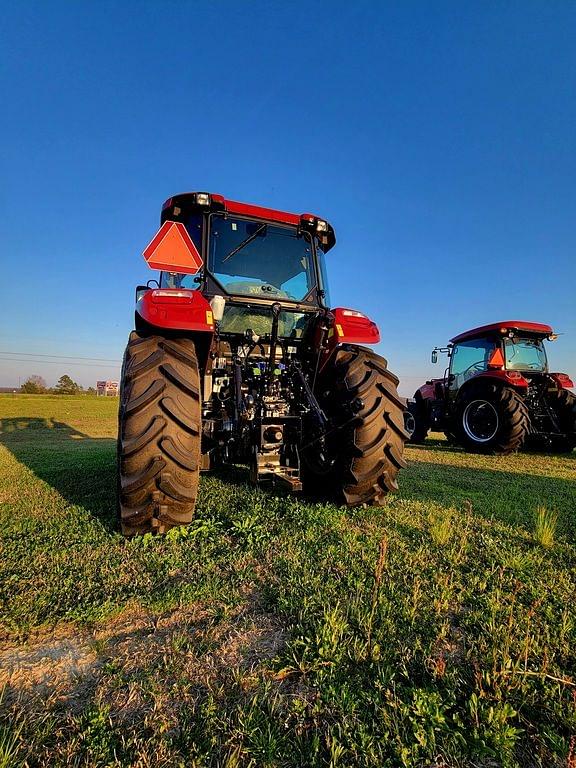 Image of Case IH Farmall 110C equipment image 1