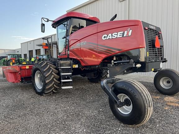 Image of Case IH WD2105 equipment image 2