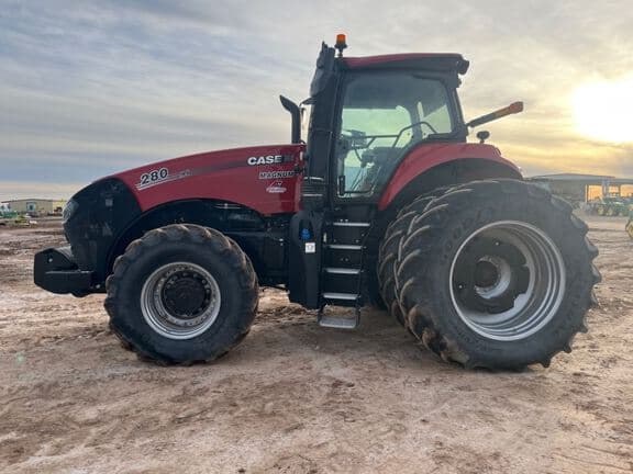 Image of Case IH Magnum 280 equipment image 1