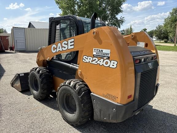 Image of Case SR240B Primary image