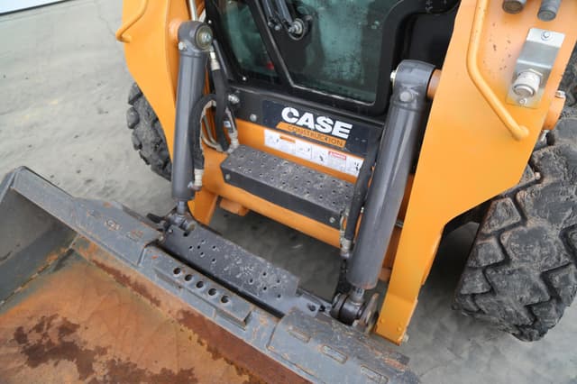 Image of Case SV280B equipment image 3