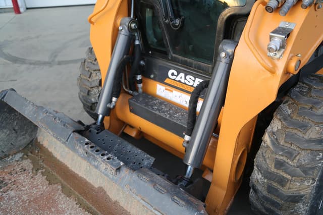 Image of Case SV340B equipment image 3
