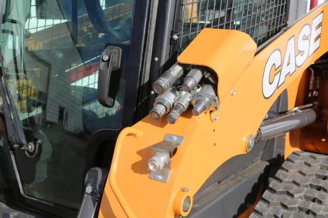 Image of Case TR310B equipment image 1