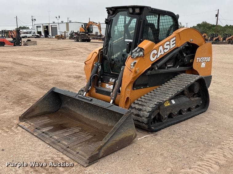 2023 Case TV370B Equipment Image0
