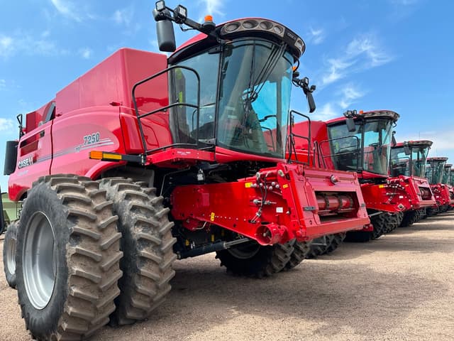 Image of Case IH 7250 equipment image 4