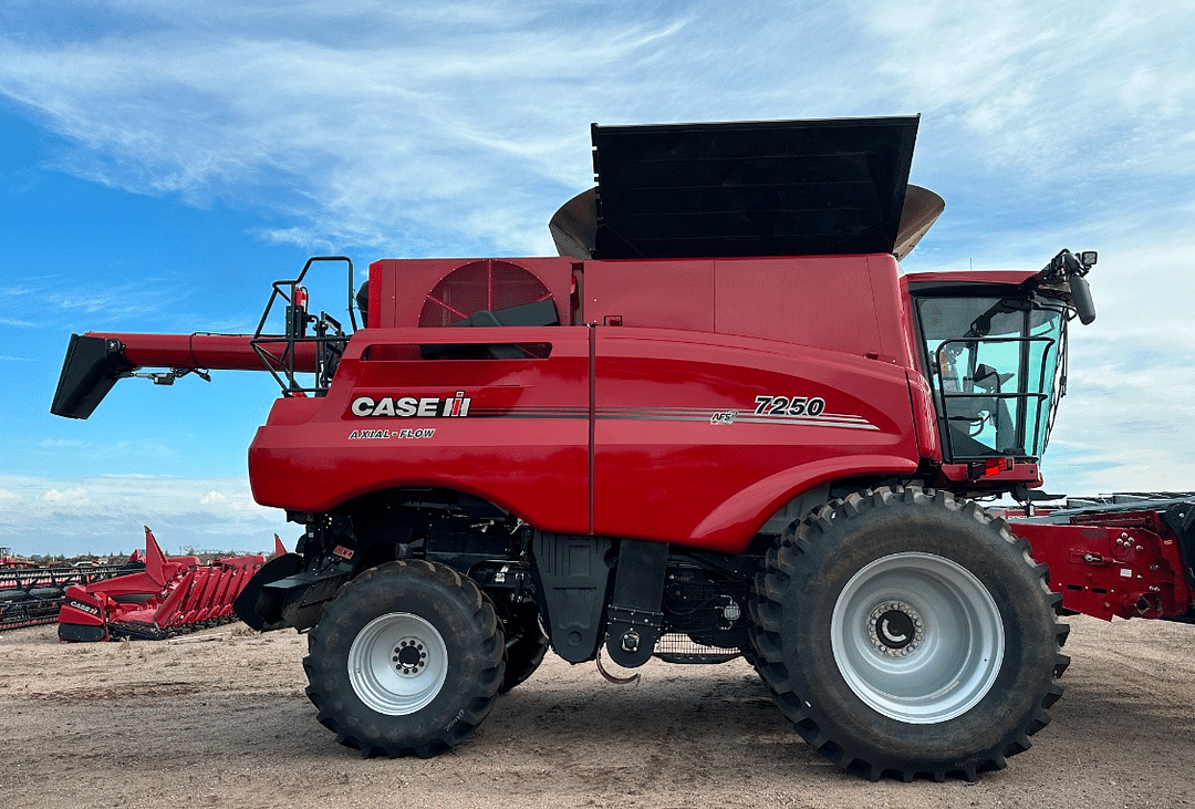 Image of Case IH 7250 Image 0