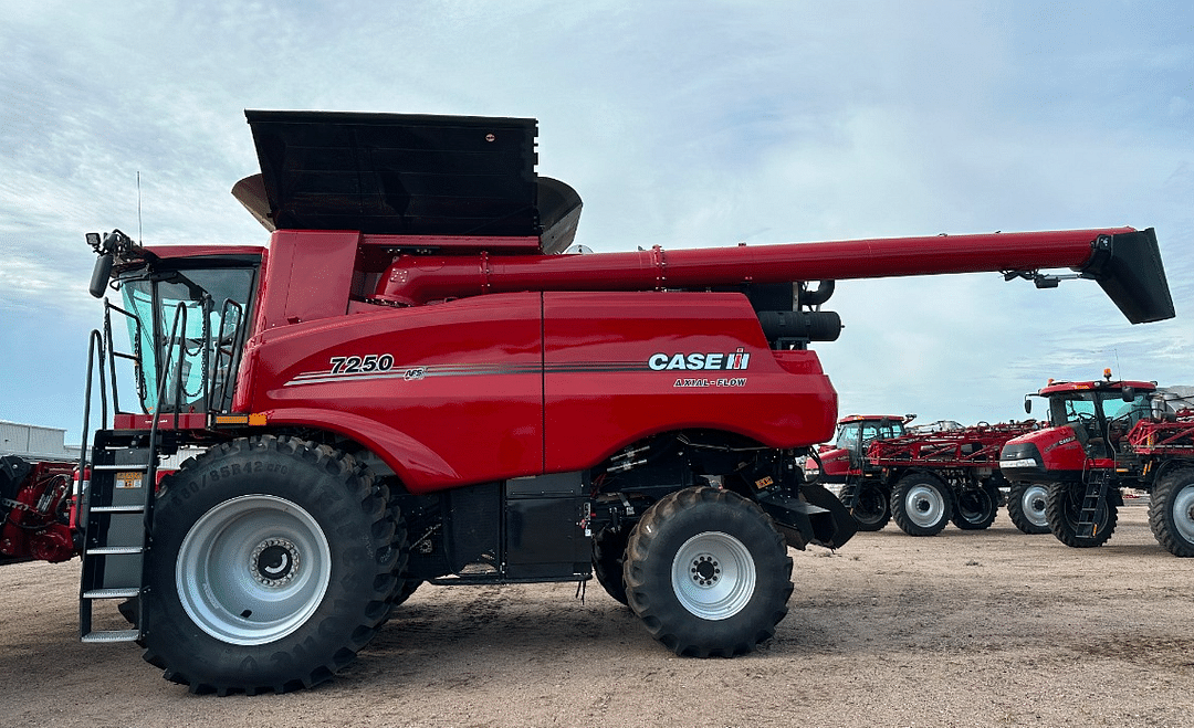 Image of Case IH 7250 Image 1