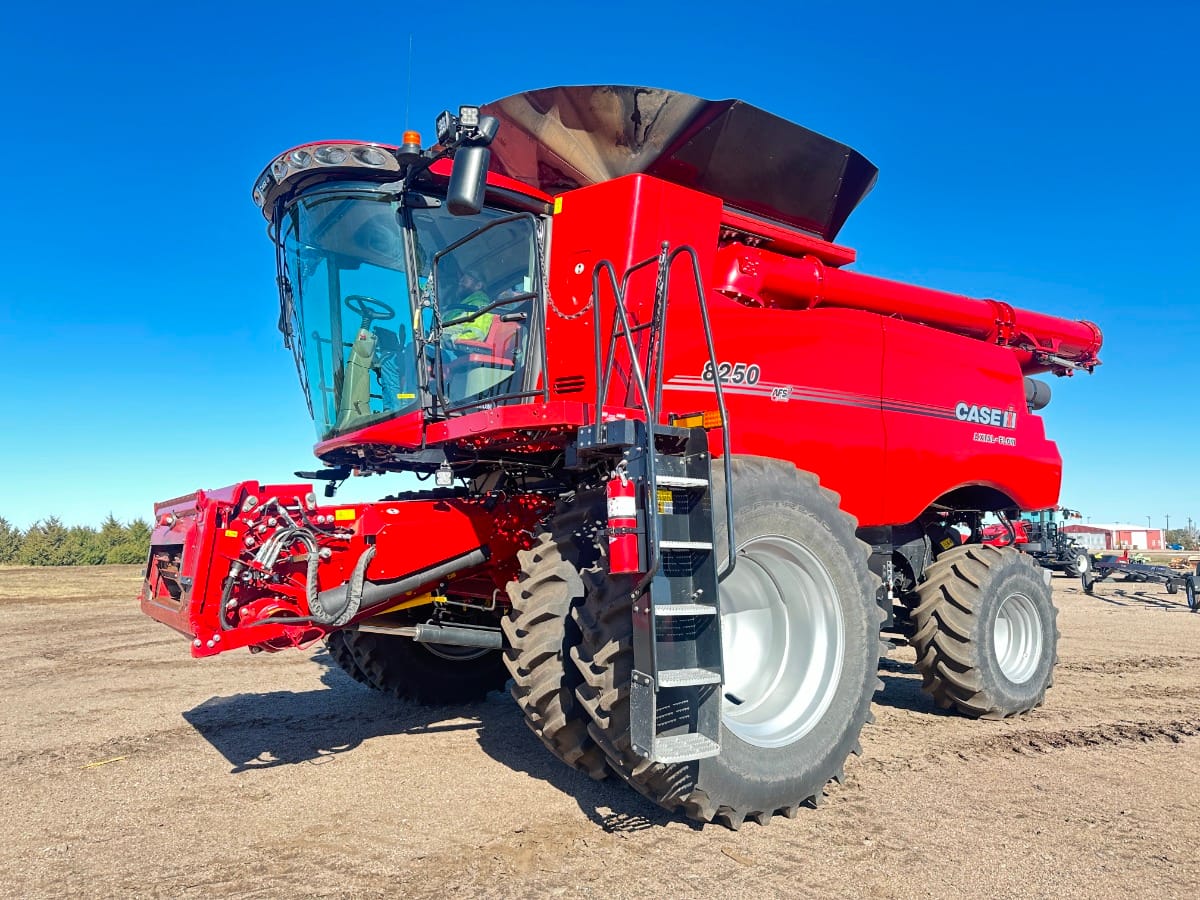 2023 Case IH 8250 Equipment Image0