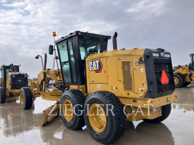 Image of Caterpillar 140GC equipment image 3