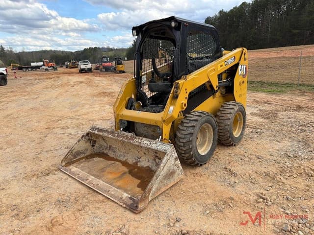 Image of Caterpillar 226D3 equipment image 3