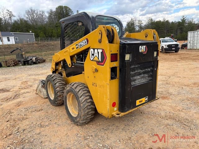 Image of Caterpillar 226D3 equipment image 2