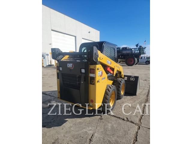 Image of Caterpillar 232D3 equipment image 3