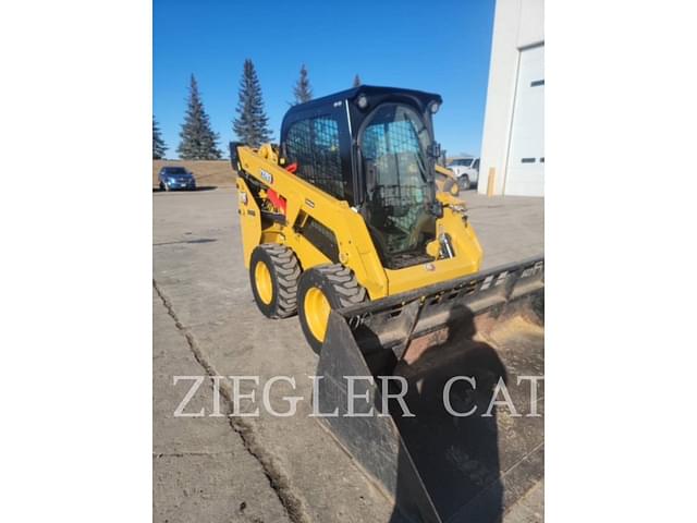 Image of Caterpillar 232D3 equipment image 1