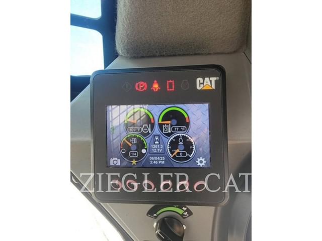 Image of Caterpillar 232D3 equipment image 2