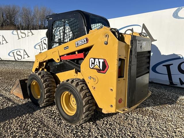 Image of Caterpillar 236D3 equipment image 2