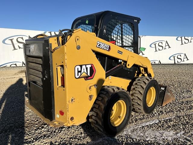 Image of Caterpillar 236D3 equipment image 4