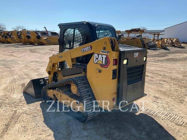 Image of Caterpillar 239D3 equipment image 3
