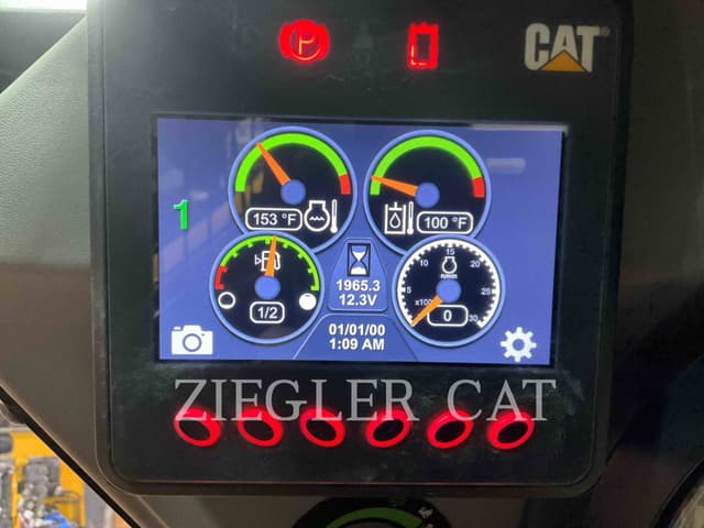 Image of Caterpillar 239D3 equipment image 4