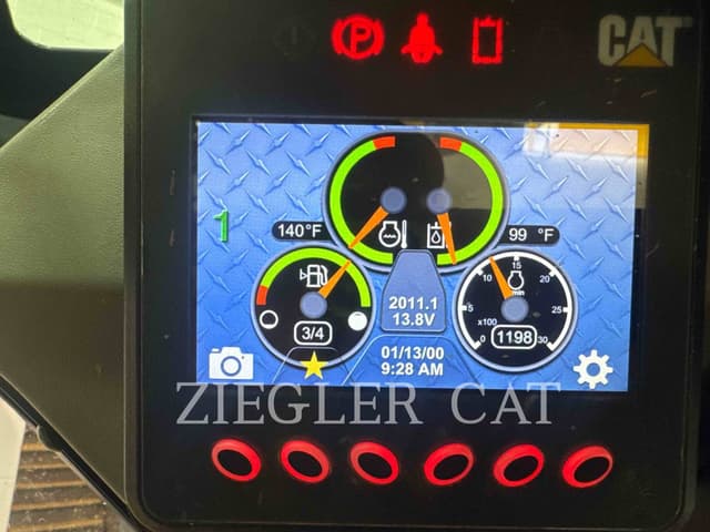 Image of Caterpillar 239D3 equipment image 4