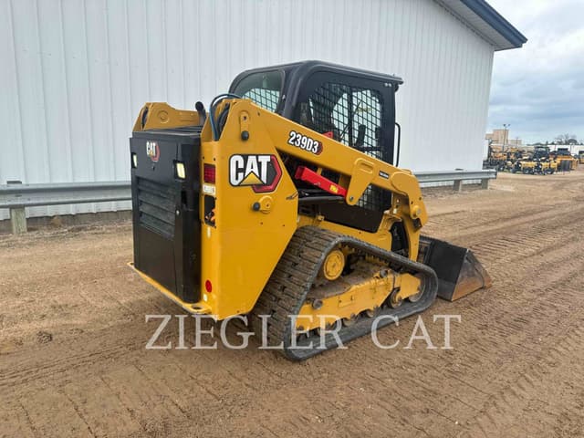 Image of Caterpillar 239D3 equipment image 2