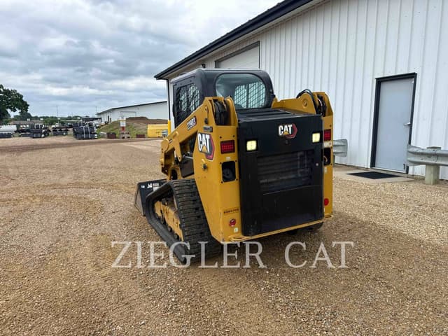 Image of Caterpillar 239D3 equipment image 3