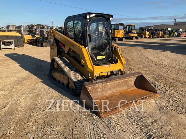Image of Caterpillar 239D3 equipment image 1