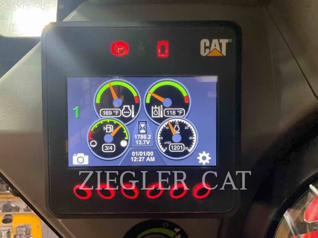 Image of Caterpillar 239D3 equipment image 4