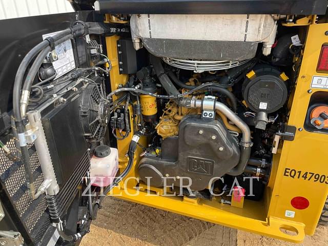 Image of Caterpillar 249D3 equipment image 4