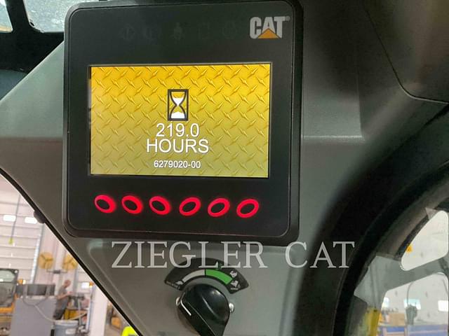 Image of Caterpillar 259D3 equipment image 4