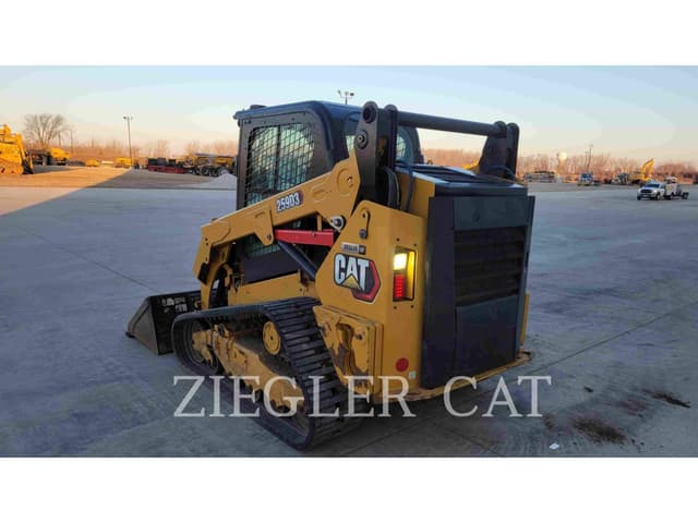 Image of Caterpillar 259D3 equipment image 3