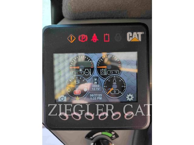 Image of Caterpillar 259D3 equipment image 3