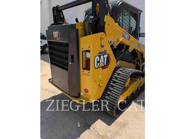 Image of Caterpillar 259D3 equipment image 3