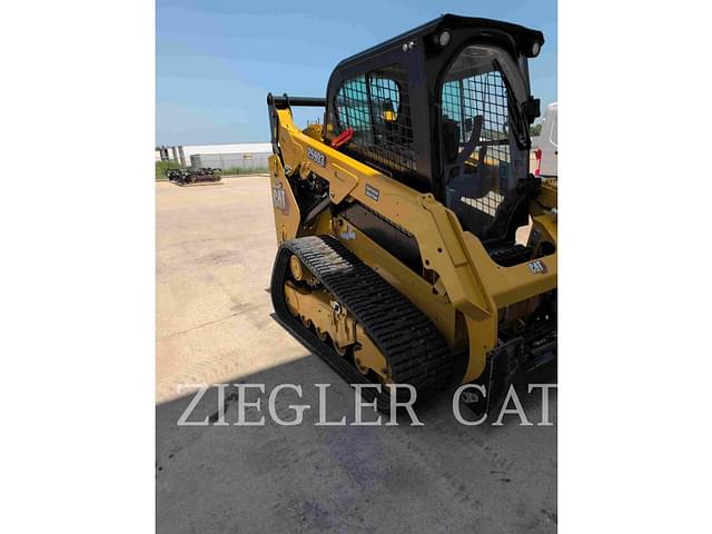 Image of Caterpillar 259D3 equipment image 4