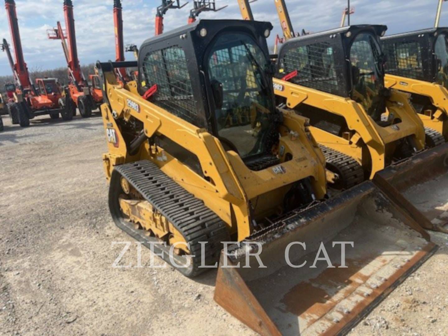 2023 Caterpillar 259D3 Equipment Image0