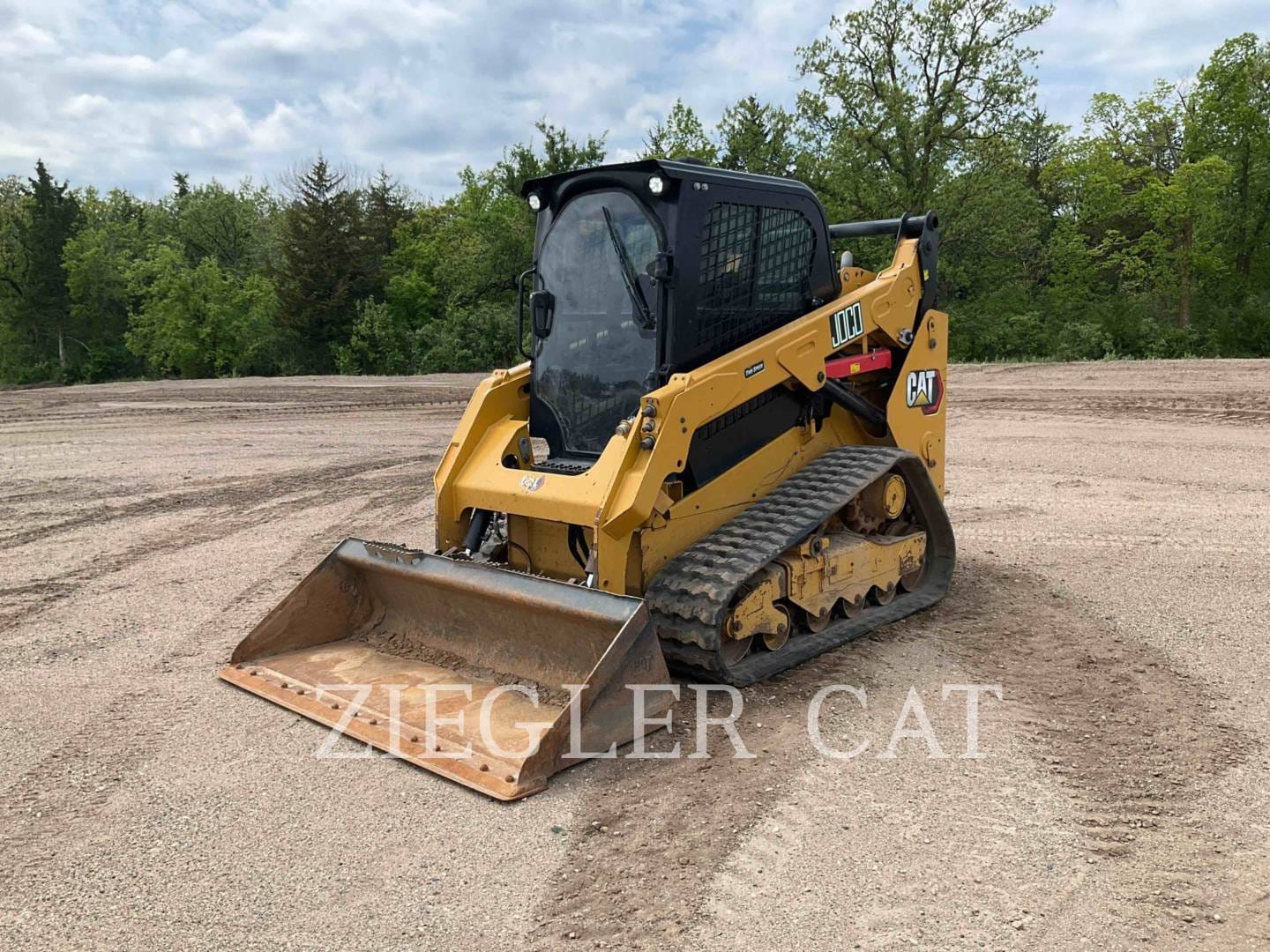2023 Caterpillar 259D3 Equipment Image0