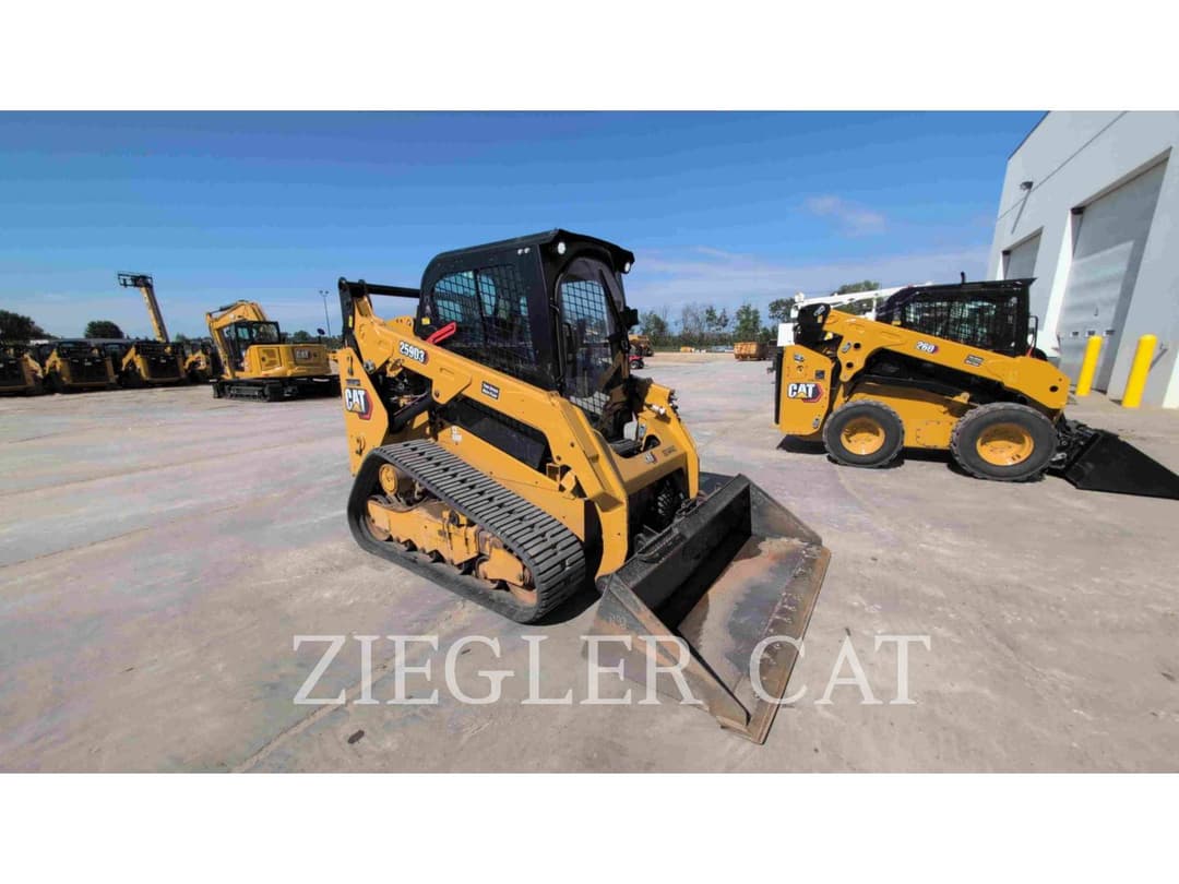 Image of Caterpillar 259D3 Primary image