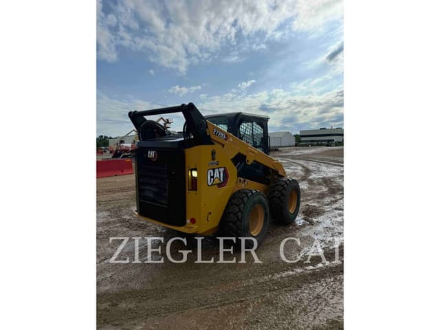 Image of Caterpillar 272D3XE equipment image 2