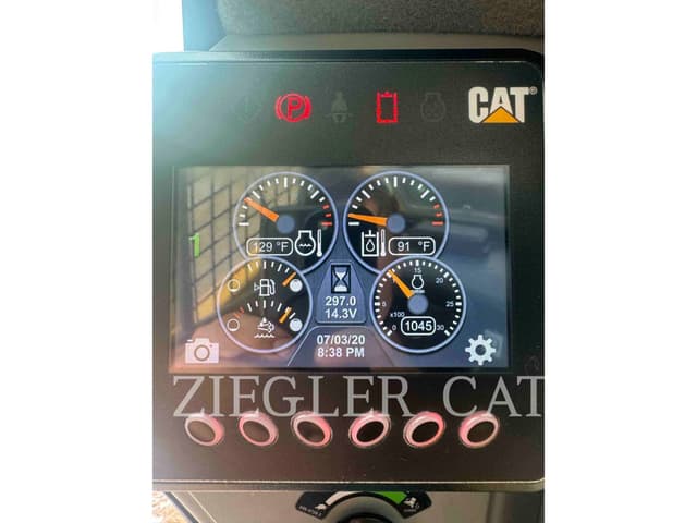 Image of Caterpillar 272D3XE equipment image 4
