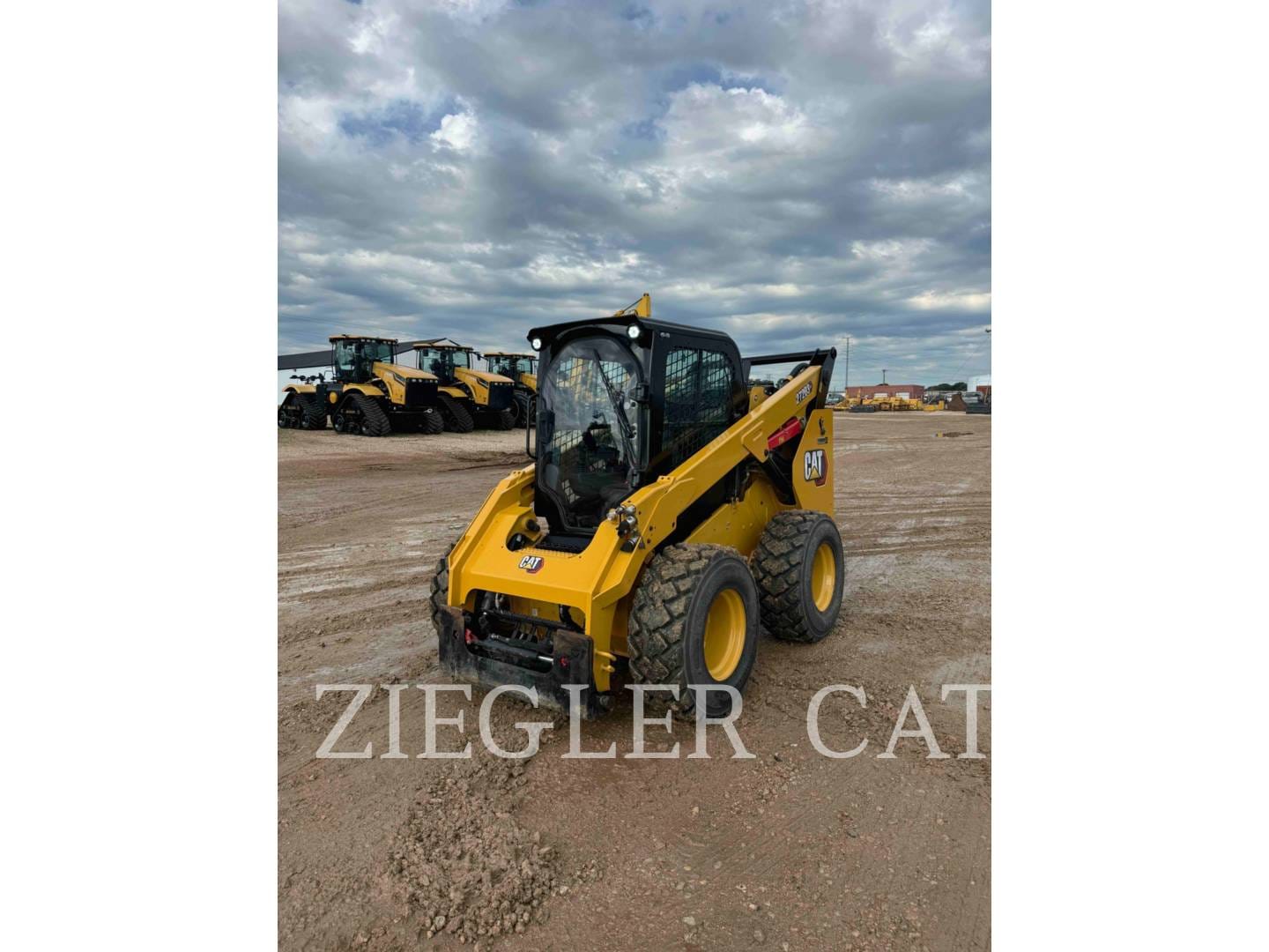 2023 Caterpillar 272D3XE Equipment Image0