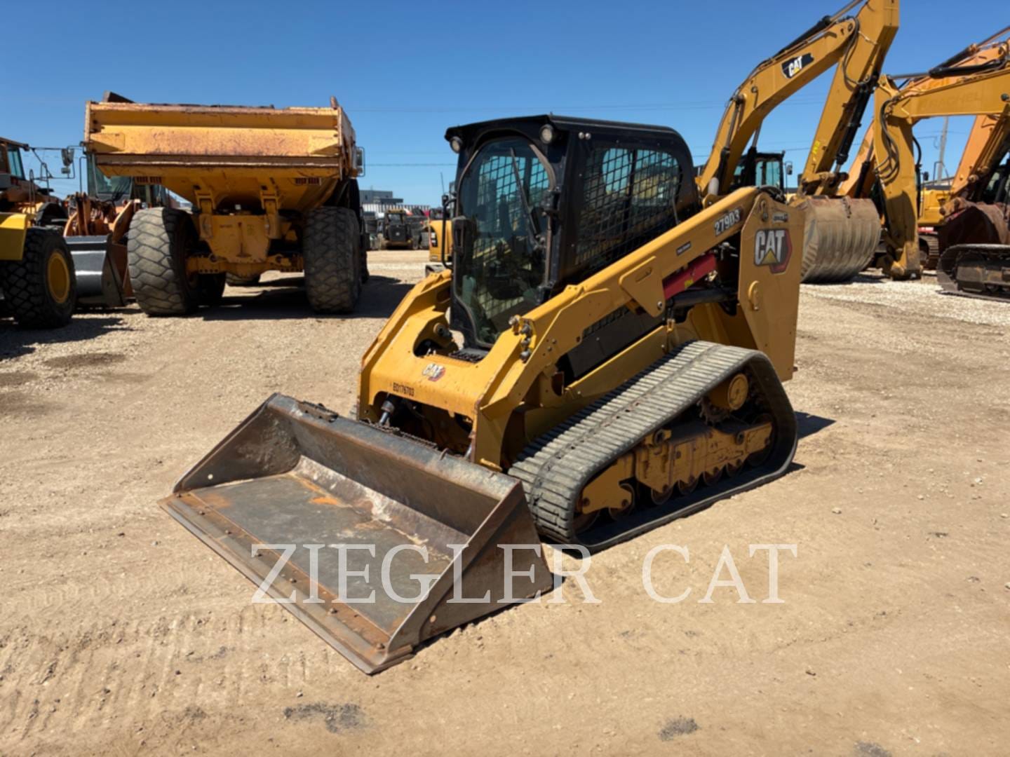2023 Caterpillar 279D3 Equipment Image0