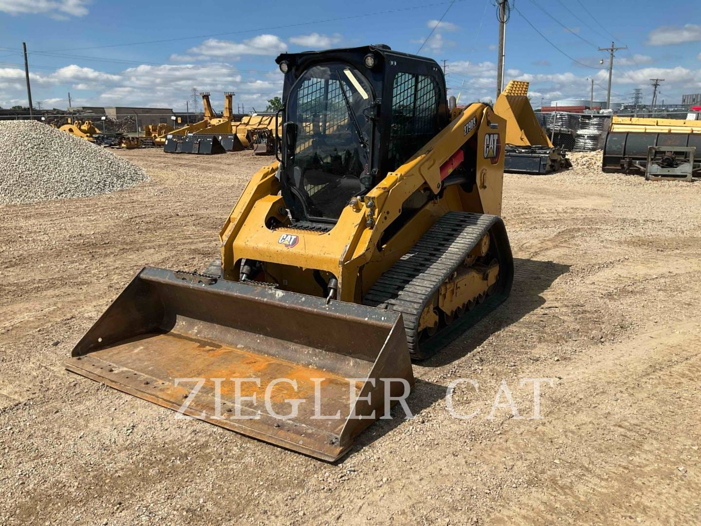 2023 Caterpillar 279D3 Equipment Image0
